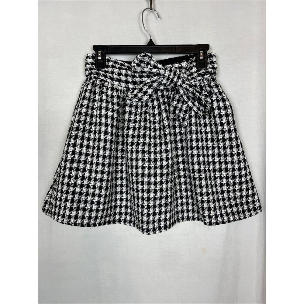 NWT Express Houndstooth Black and White Ruffle Skirt